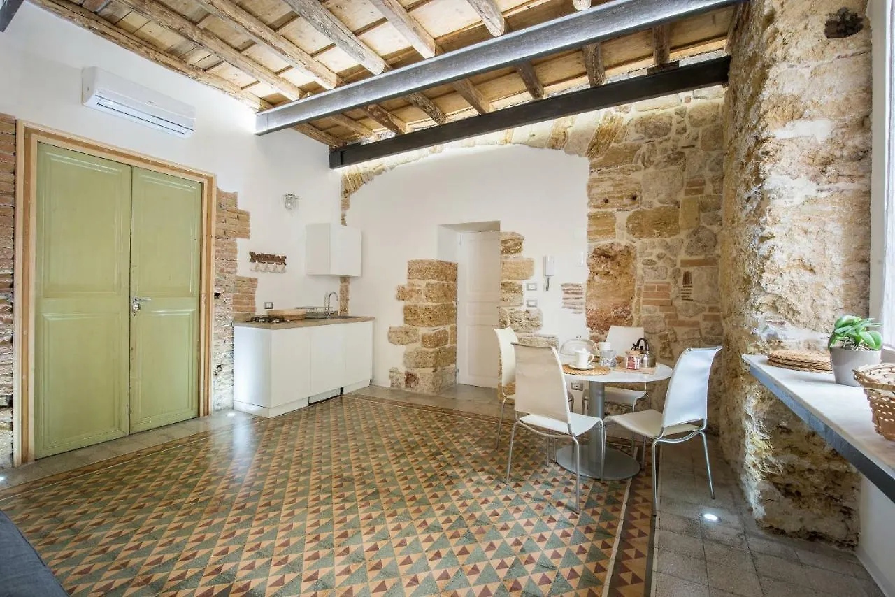 Stylish Home In Front Of Casa Professa Palermo